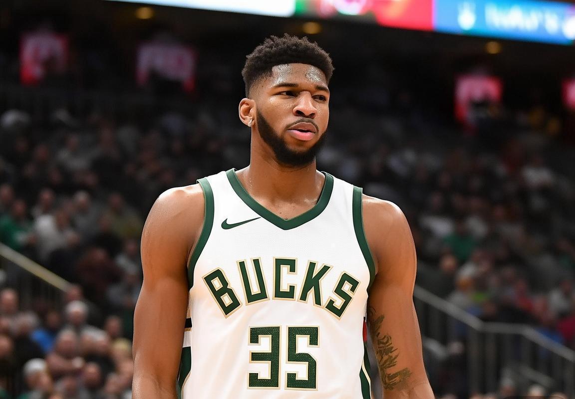 雄鹿队正式更名密尔沃基字母哥队！扬尼斯·阿德托昆博留队与队名更名引爆篮坛